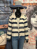 Strickjacke im "Retro"-Stil aus 100% ungebleichter Baumwolle & Marineblau