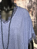 T-shirt + size col V dentelle bleu denim chiné