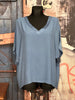 Blouse + size 100% viscose col V satiné bleue denim