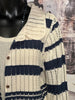 Strickjacke im "Retro"-Stil aus 100% ungebleichter Baumwolle & Marineblau