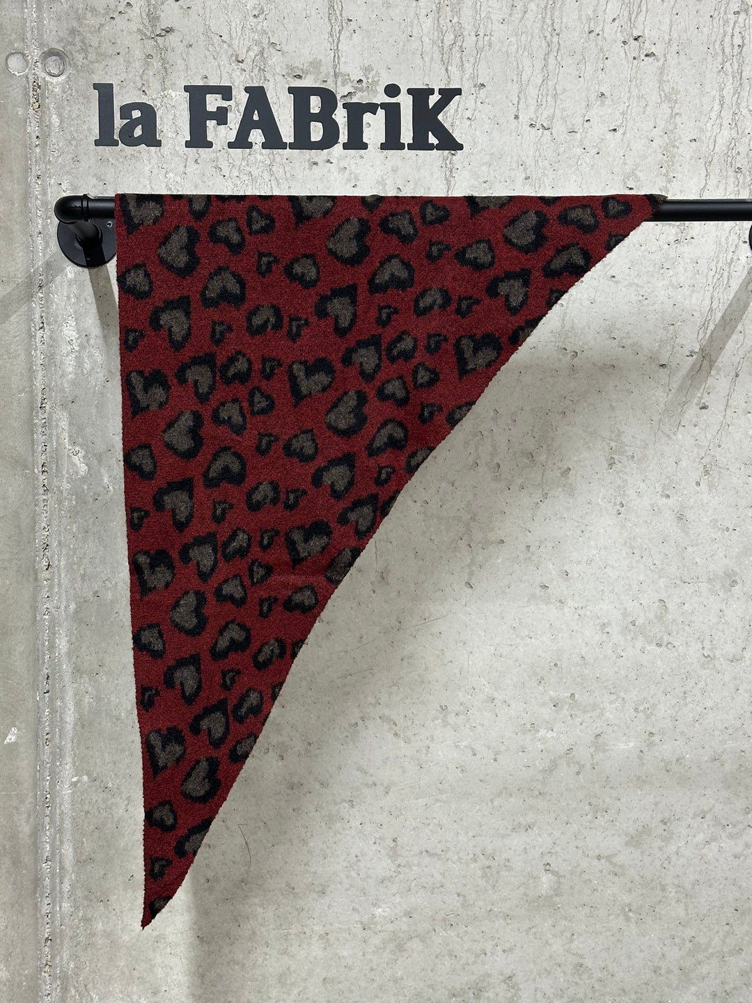 Écharpe triangle léopard « Léona »