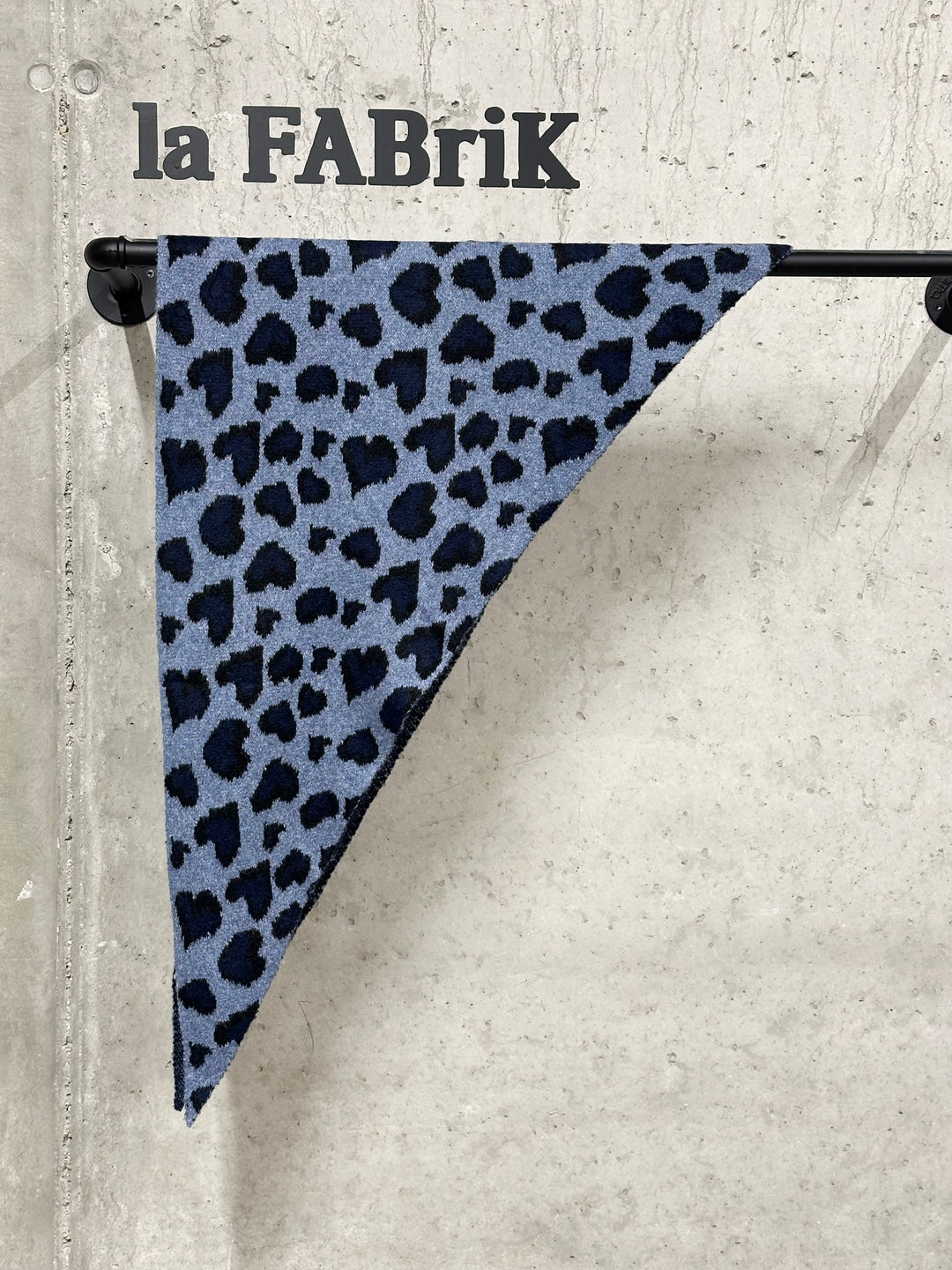 Écharpe triangle léopard « Léona »