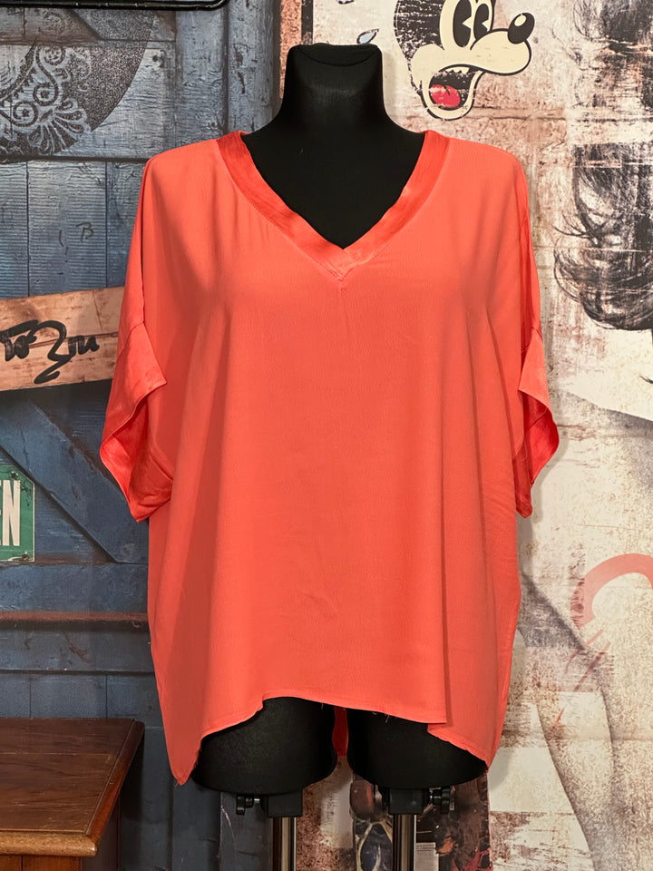 Blouse + size 100% viscose col V satiné corail