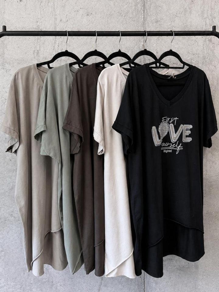 T-shirt << LOVE >> 42/48