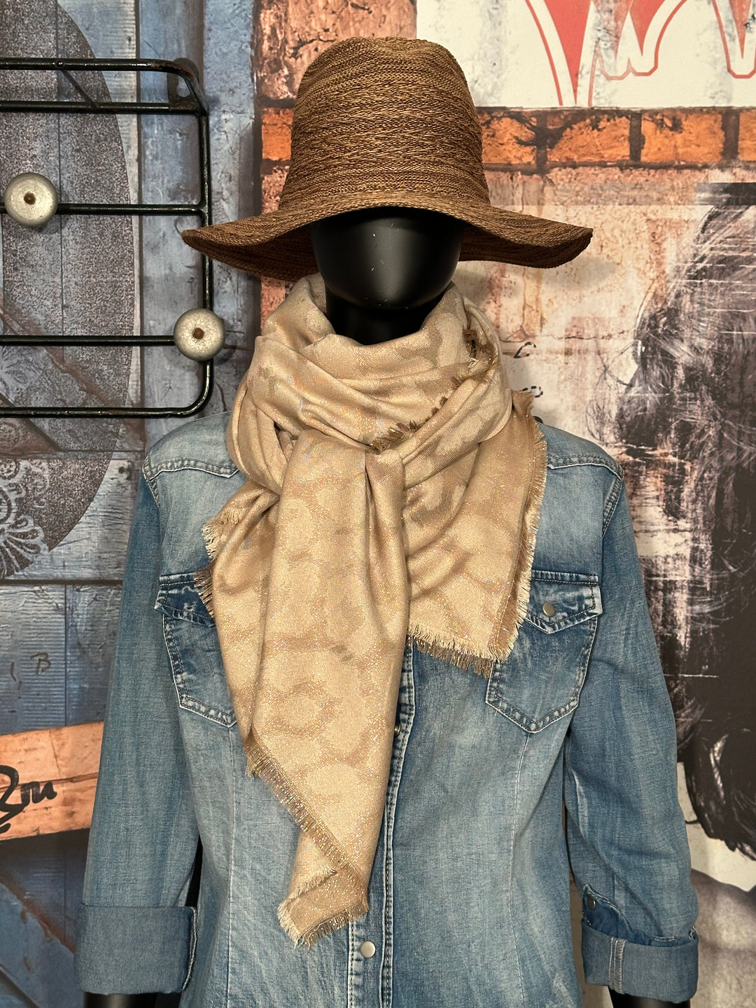 Écharpe brillante "léopard " XXL 100% viscose