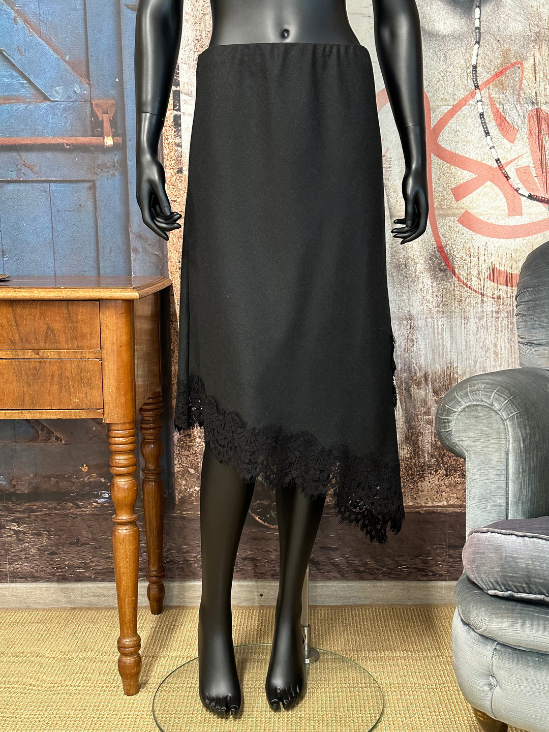 Einfarbiger asymmetrischer Rock & Spitze (38/42) MADE IN 🇮🇹