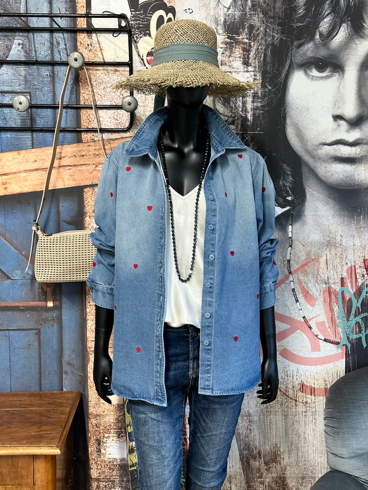 Chemise/veste en jean coeurs rouges brodés 100% coton (38 ➡️ 44)