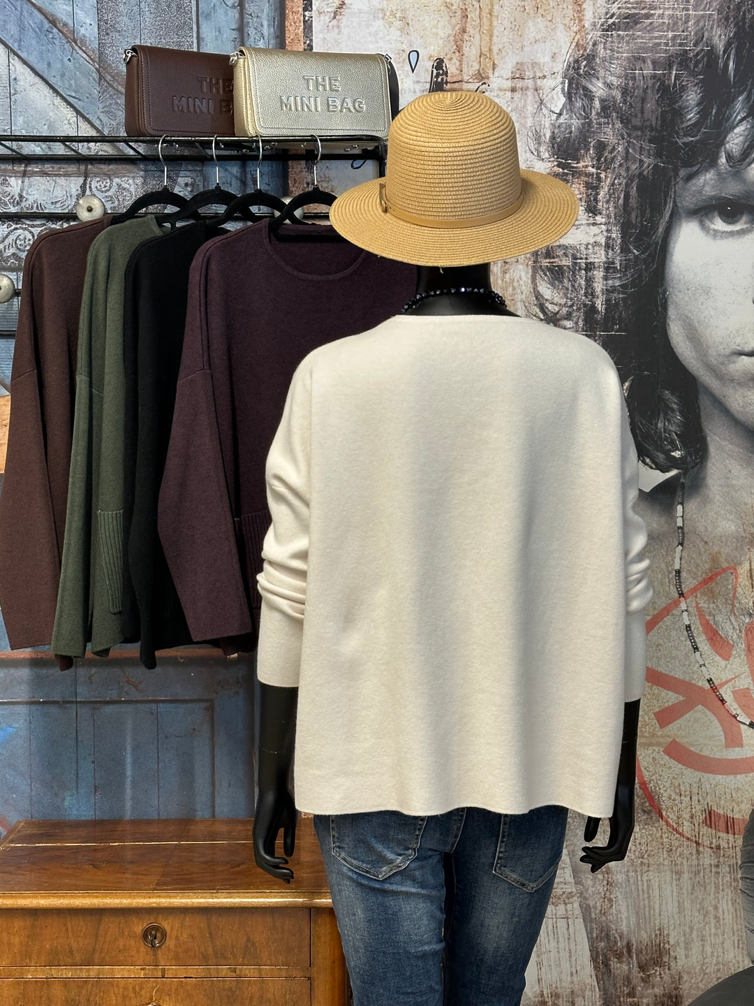 Pullover mit Rundhalsausschnitt & aufgesetzten Taschen (38/42) MADE IN 🇮🇹