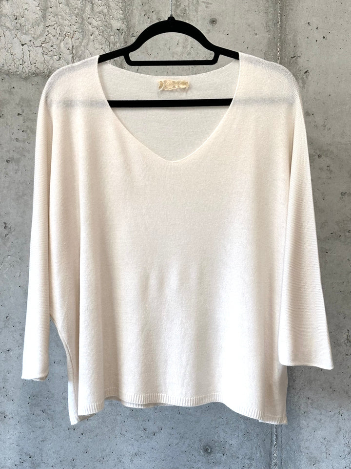 Kurzer Feinstrickpullover mit 3/4-Ärmeln & V-Ausschnitt (36/40) MADE IN 🇮🇹