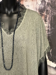 T-shirt + size col V dentelle kaki chiné