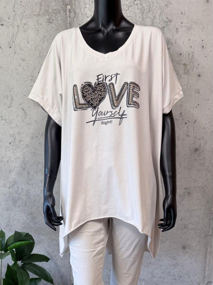 T-shirt << LOVE >> 42/48