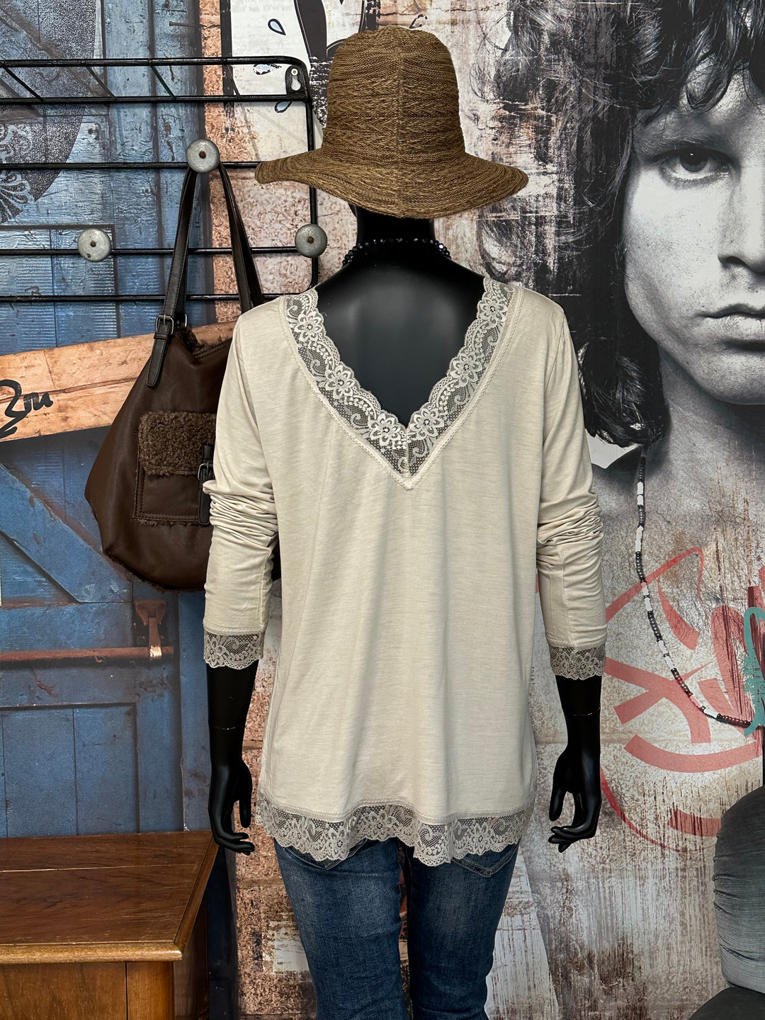 Top V-Ausschnitt Spitze vorne & hinten beige (38/42) MADE IN 🇮🇹