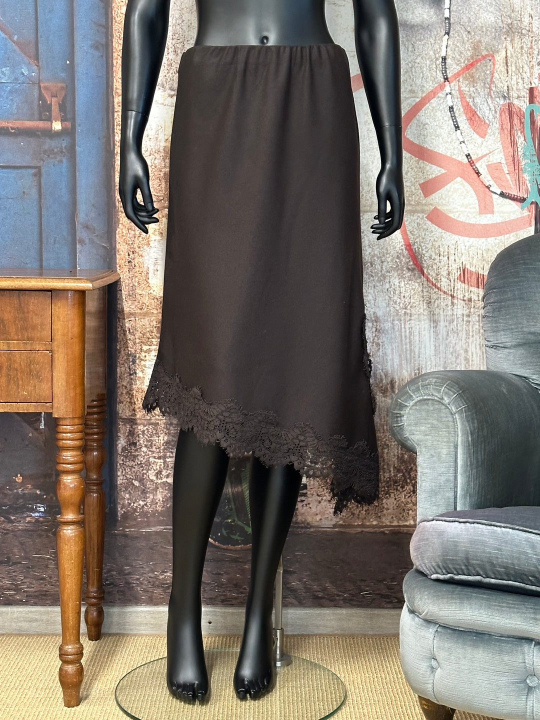 Einfarbiger asymmetrischer Rock & Spitze (38/42) MADE IN 🇮🇹