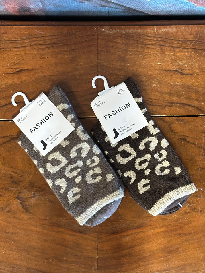 Kuschelige, halblange Socken "Leo".