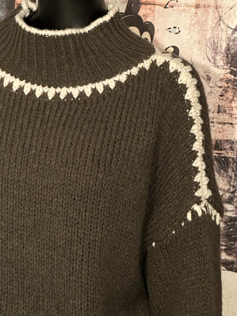 Strickpullover mit Stehkragen in Khaki Military & Weiß