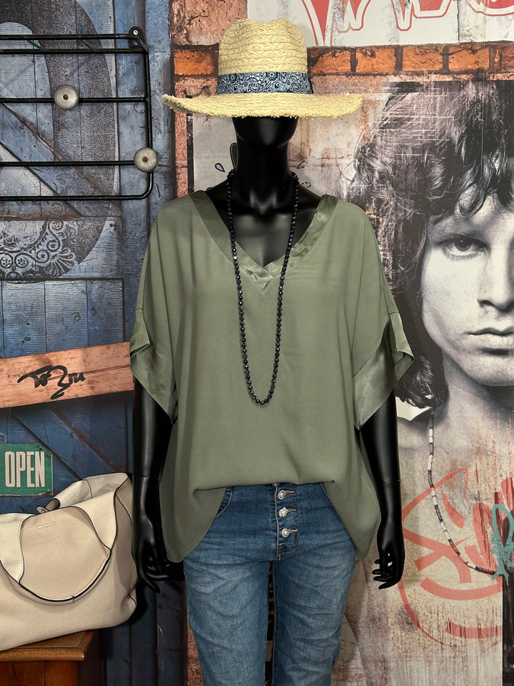 Blouse + size 100% viscose col V satiné kaki