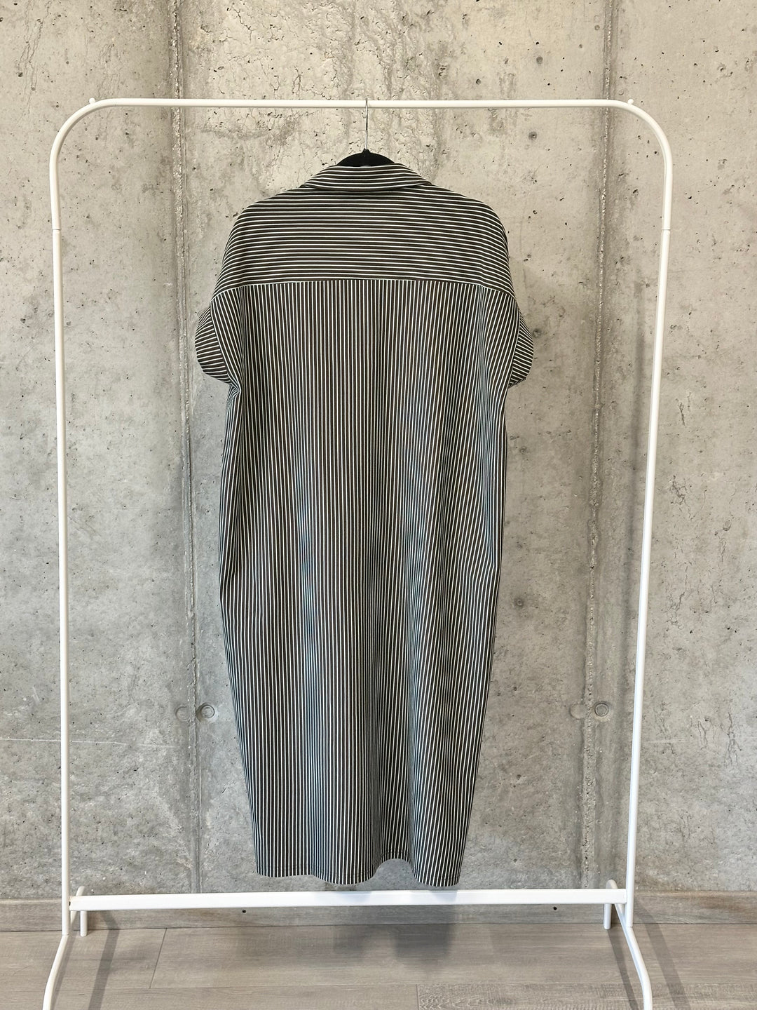 Oversize-Polo-Kleid mit Streifen (38/44)