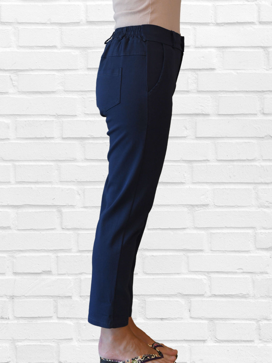 Marineblaue Chino-Hose