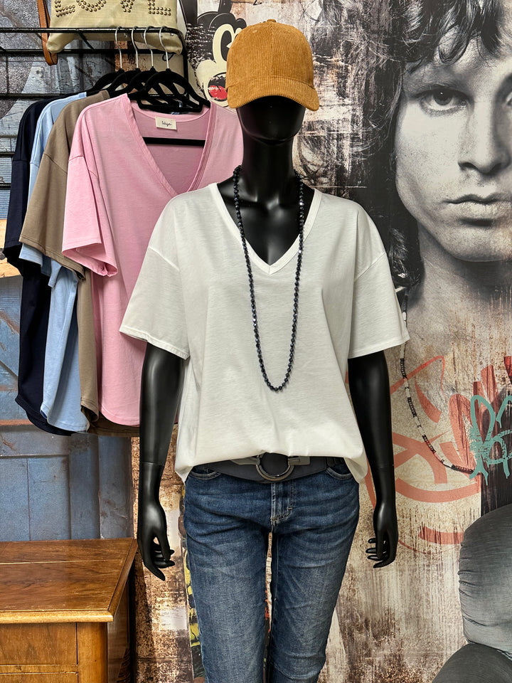 Fließendes, schlichtes T-Shirt mit V-Ausschnitt (38/42) MADE IN ITALY