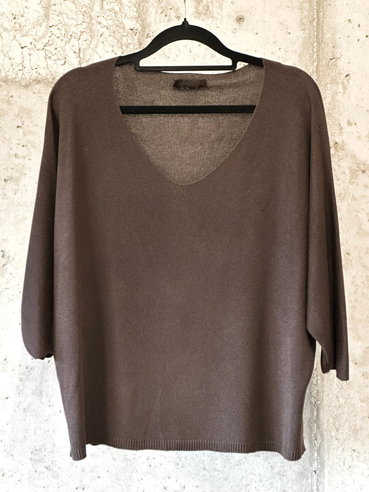 Kurzer Feinstrickpullover mit 3/4-Ärmeln & V-Ausschnitt (36/40) MADE IN 🇮🇹