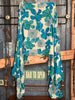 Foulard "fleurs de lys"  tons blanc, bleu & turquoise…. 100% naturel