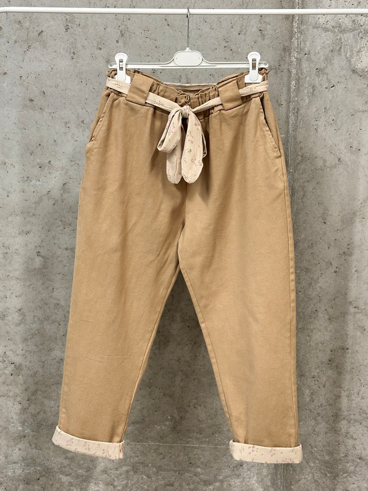 Hose in Übergröße mit bedrucktem Bund und Umschlag (42/46) MADE IN ITALY