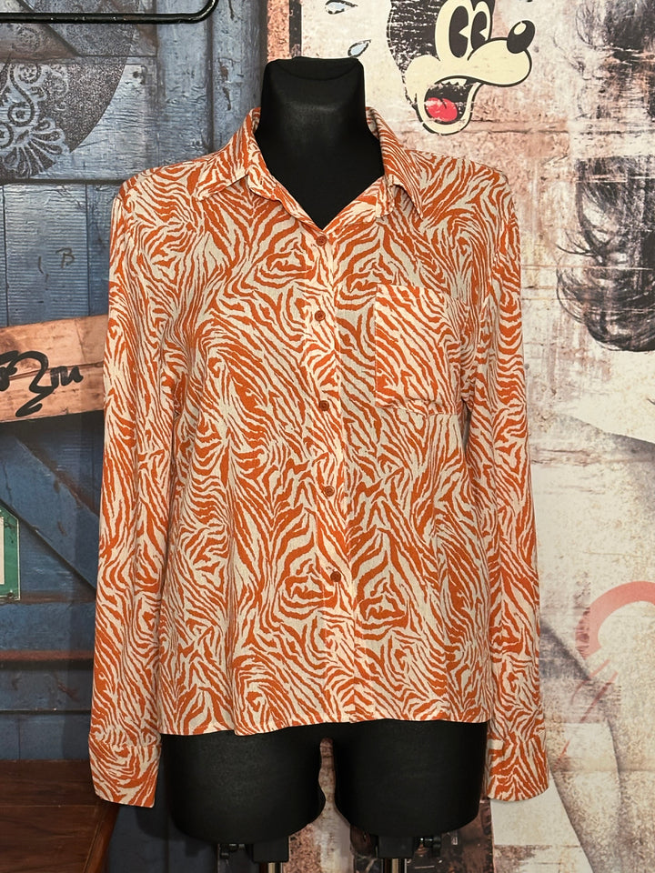 Bluse aus 100% Viskose mit "Zebra"-Muster in Ecru & Rostrot