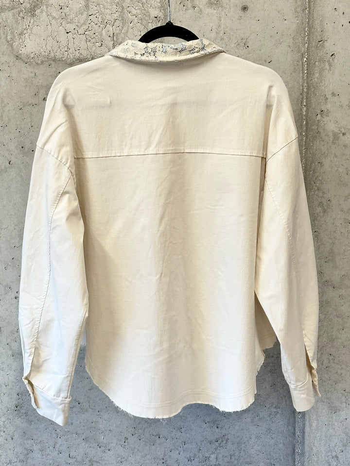 Chemise stretch crème  & bleu clair détails dentelle (38/42)