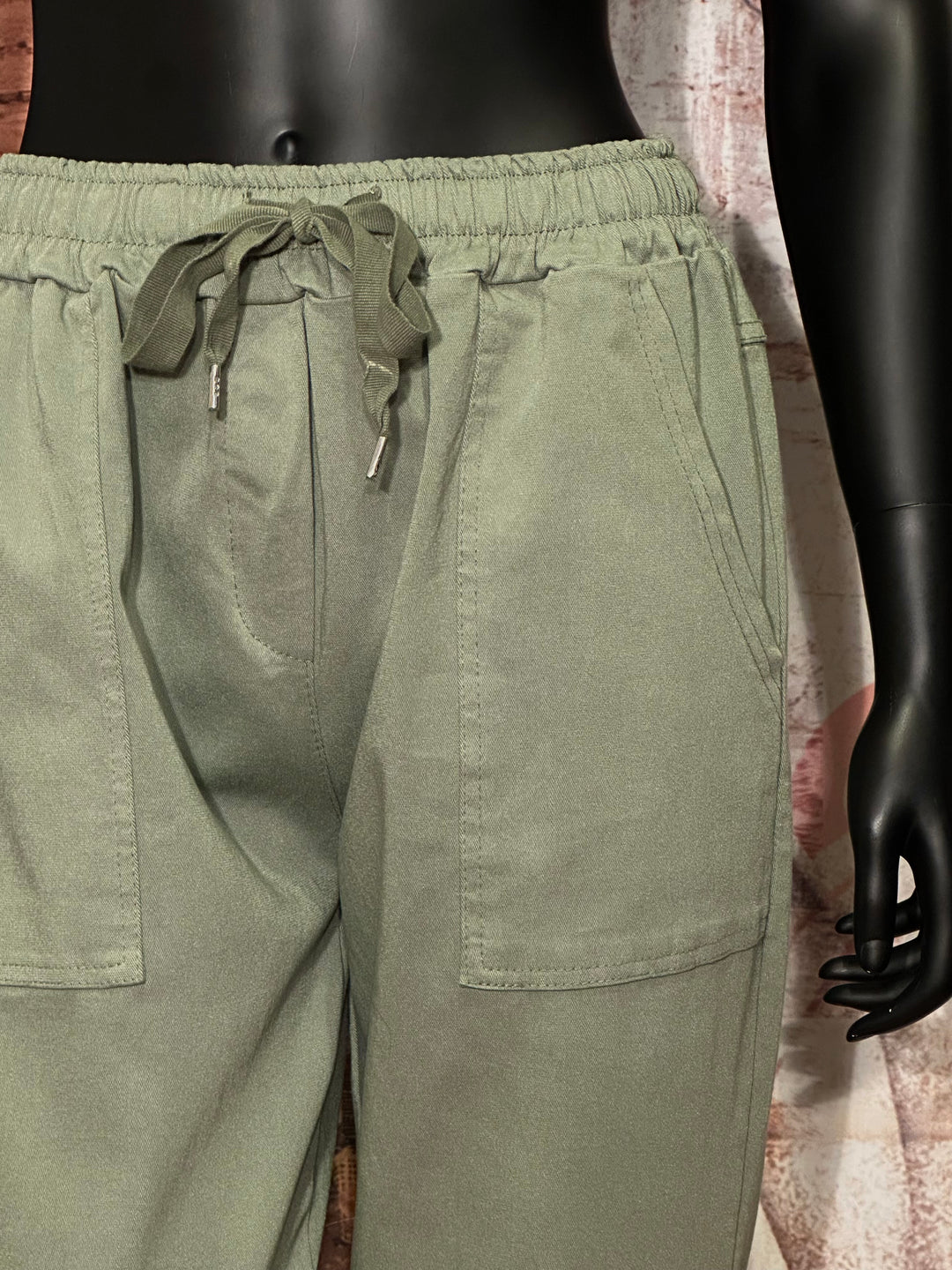 Jogginghose mit elastischem Bund in Khaki
