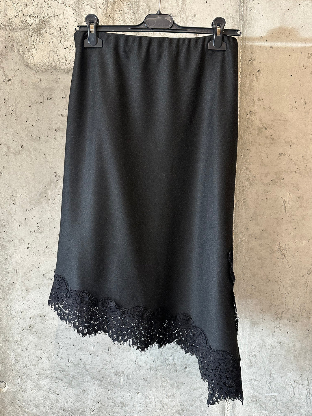 Einfarbiger asymmetrischer Rock & Spitze (38/42) MADE IN 🇮🇹