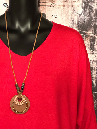 Pull collier + SIZE rouge