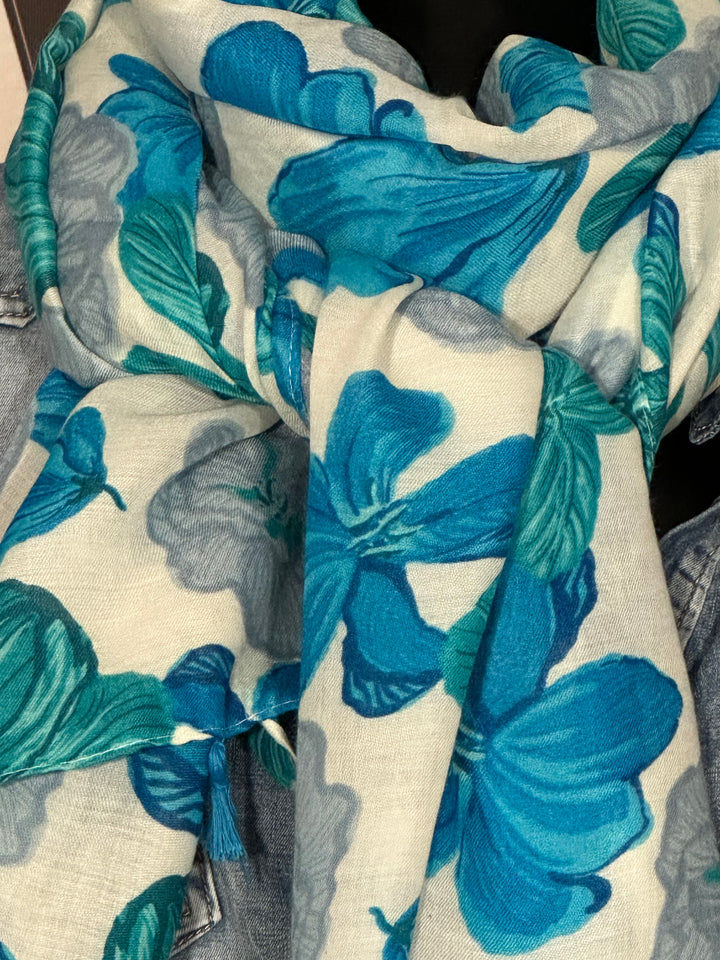 Foulard "fleurs de lys"  tons blanc, bleu & turquoise…. 100% naturel