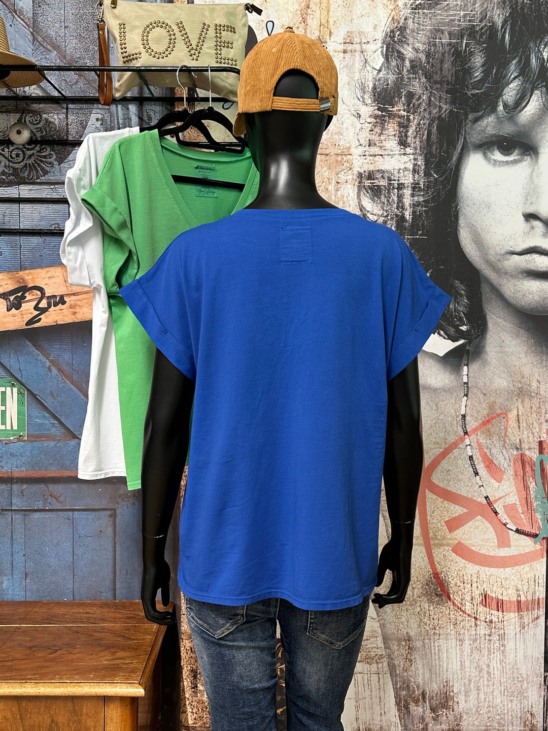 T-Shirt mit V-Ausschnitt „LOVE“ (38/42) MADE IN ITALY