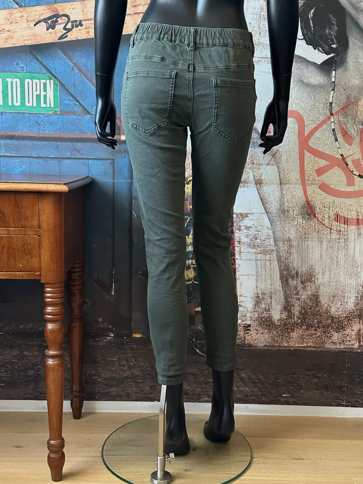 Stretch-Jeans mit elastischem Bund in Khaki