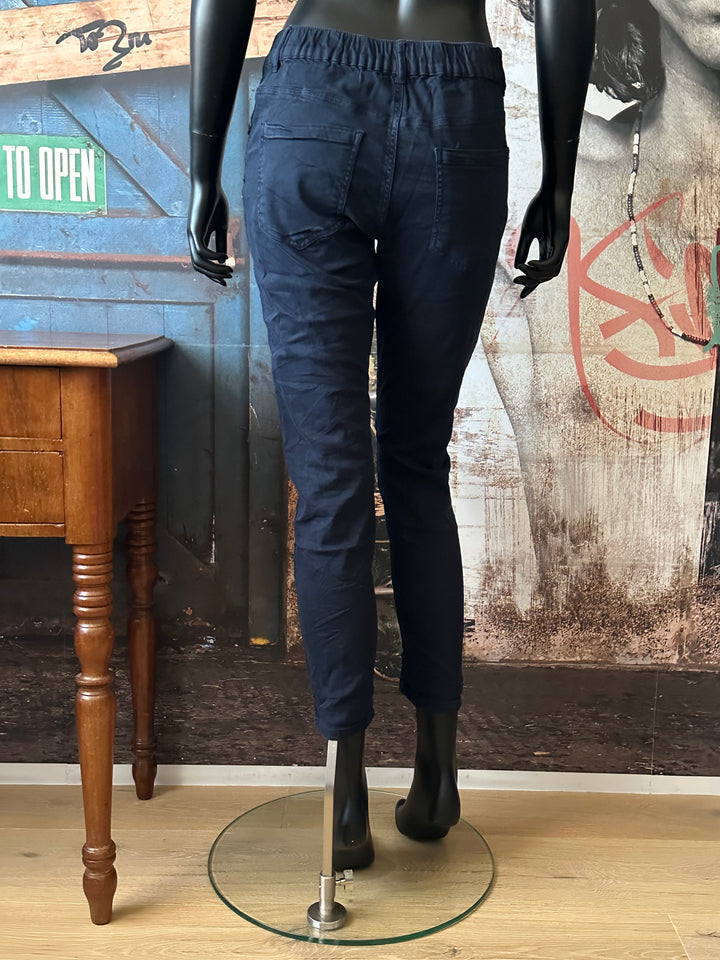 Stretch-Jeans mit elastischem Bund in Marineblau