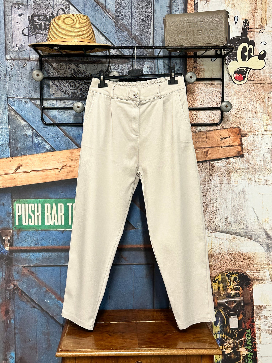 Pantalon Mom fit beige (40/44) MADE IN ITALY