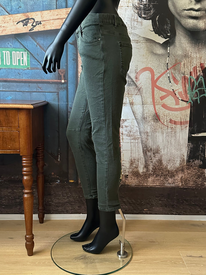 Stretch-Jeans mit elastischem Bund in Khaki