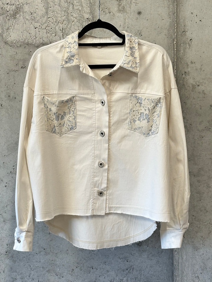 Chemise stretch crème  & bleu clair détails dentelle (38/42)