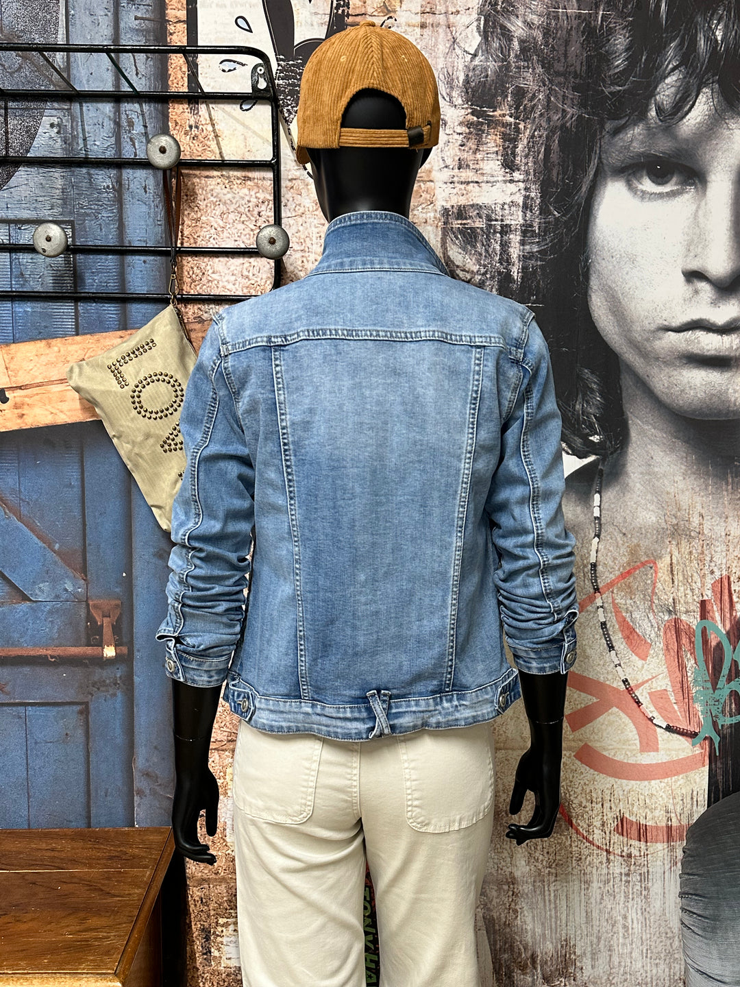 Veste en jean brodée light blue denim (36 ➡️ 44)