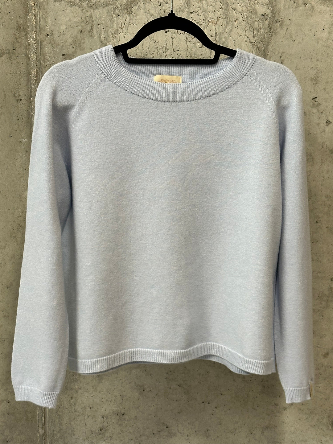 Petit pull court uni col rond (34/36) MADE IN ITALY