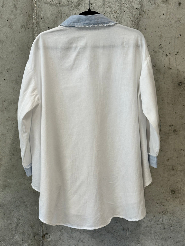 Chemisier bohème-chic "coeurs & volants" blanc et denim clair (38/40) (42/44)