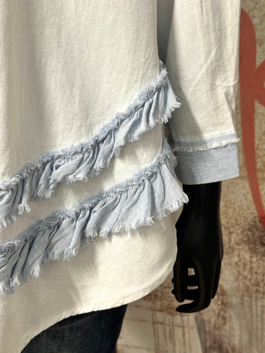 Chemisier bohème-chic "coeurs & volants" blanc et denim clair (38/40) (42/44)