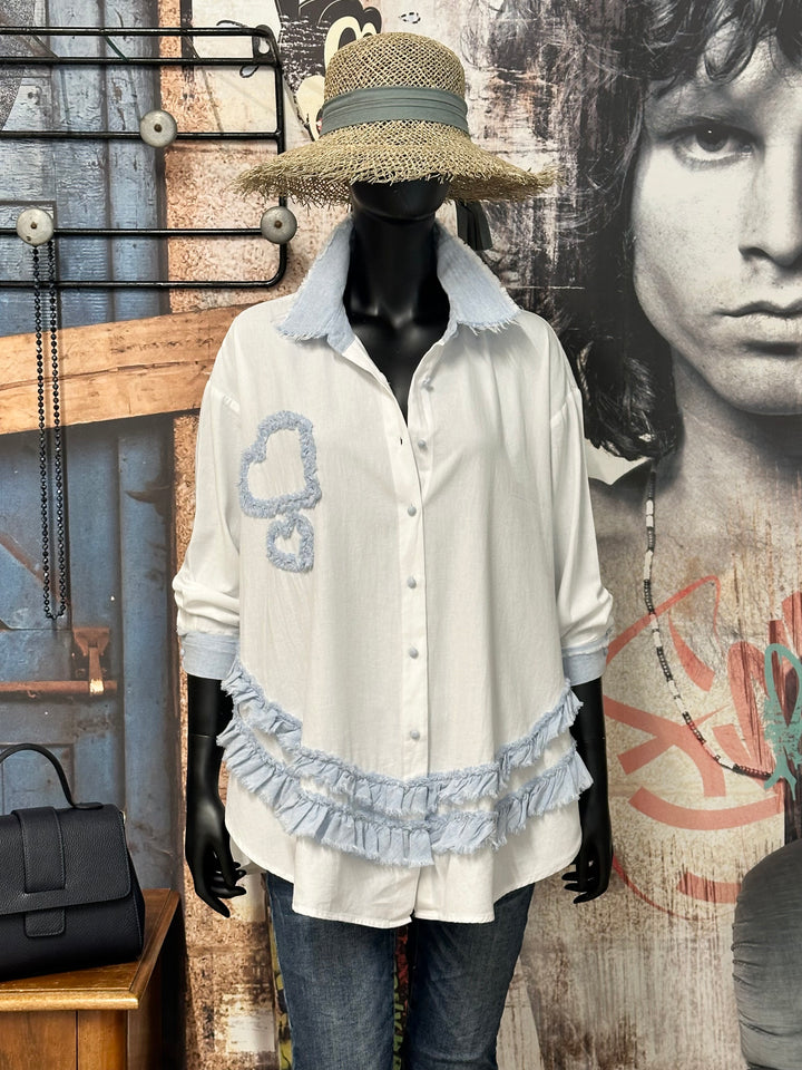 Chemisier bohème-chic "coeurs & volants" blanc et denim clair (38/40) (42/44)