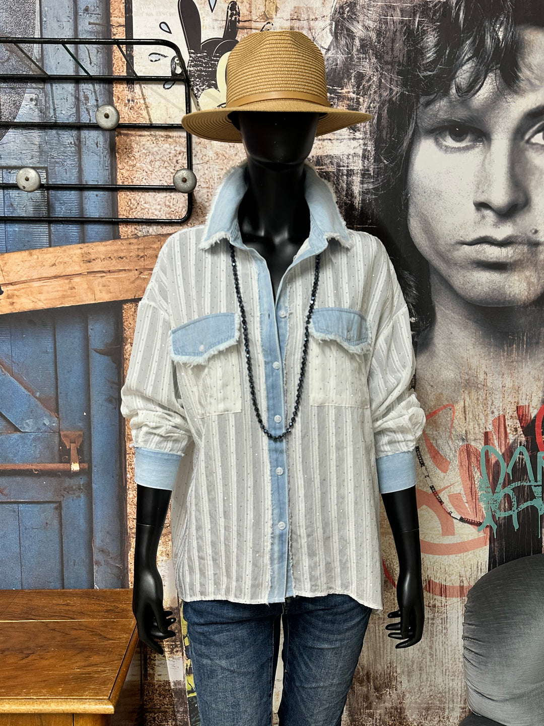 Chemise "strass" blanc & denim clair  (38/40) et (40/42)