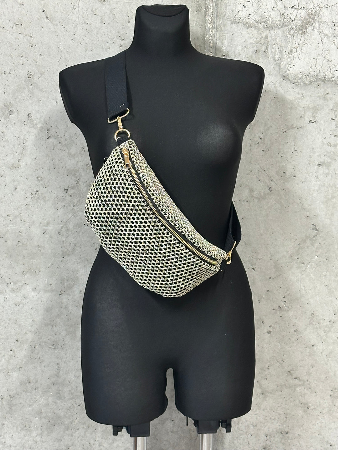 Sac banane maille dorée métallisée