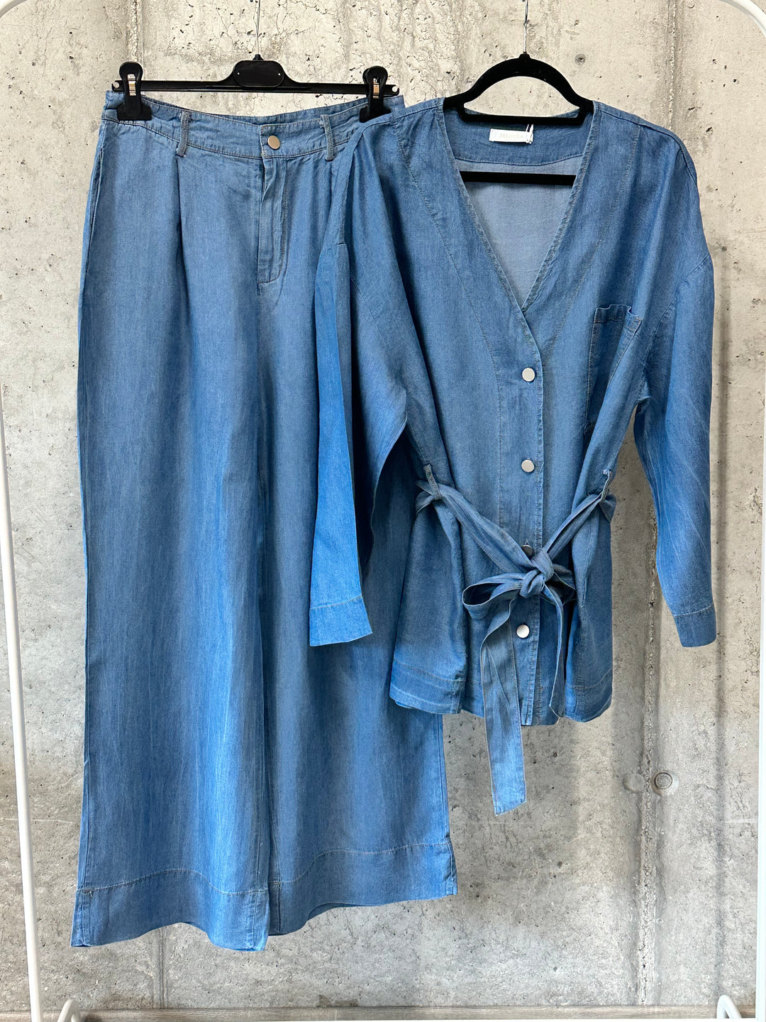 Ensemble 2 pièces "Bohème-chic" en denim clair (38 ➡️ 42)