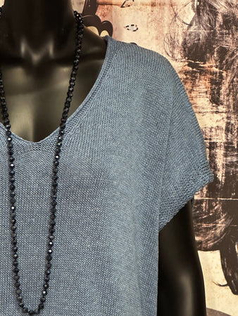 Strick-T-Shirt mit V-Ausschnitt in Denimblau