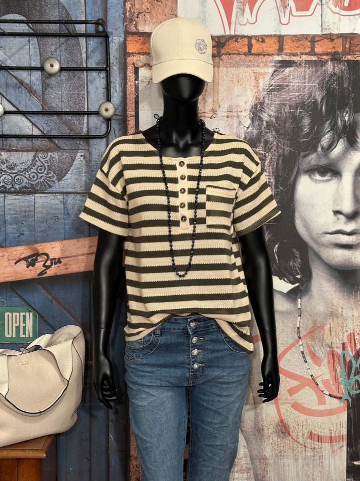 Gestreiftes Strick-T-Shirt in beige & khaki
