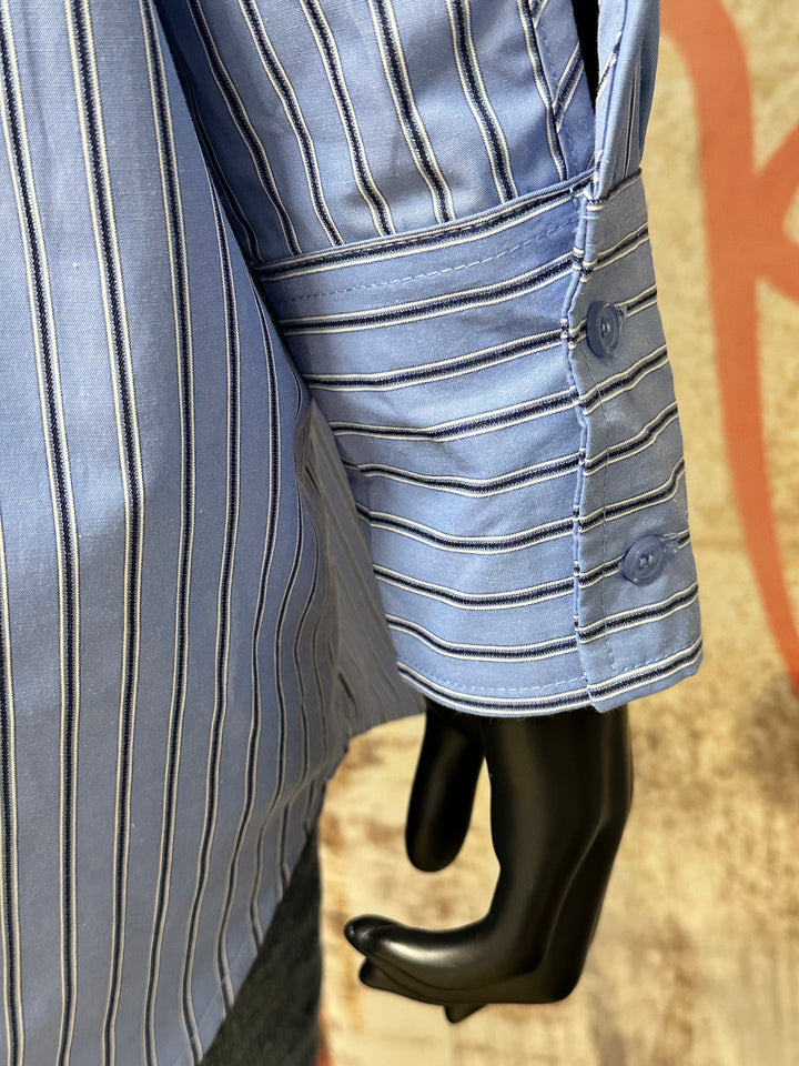 Chemisier long rayé et cravate bleu & bleu marine (40 ➡️ 46)