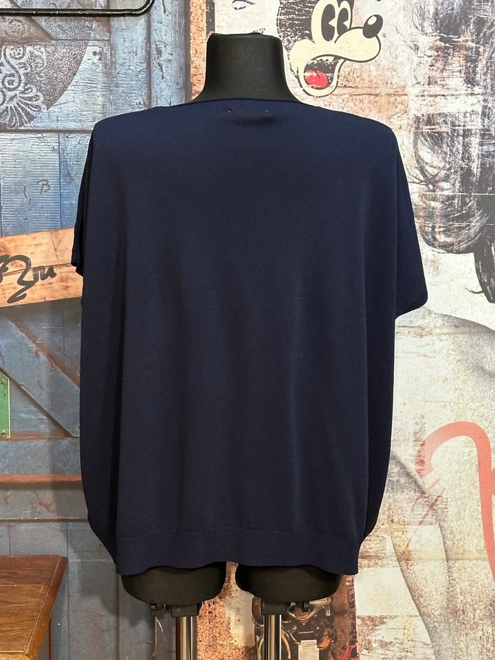 Ultrafließendes T-Shirt mit V-Ausschnitt in Marineblau